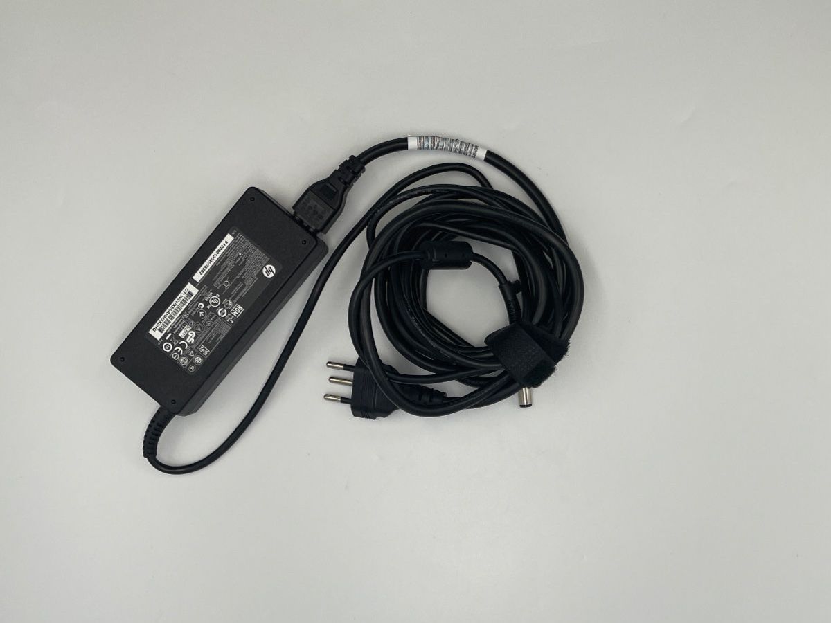 Hewlett Packard Caricabatterie: HP Laptop Netzteil 90W – Usato da Schlieren venduto da 2nd-Life