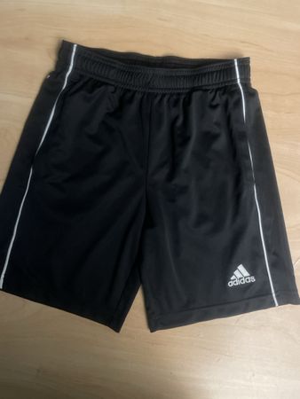 Adidas Sport Shorts schwarz Gr. 152 guter Zustand
