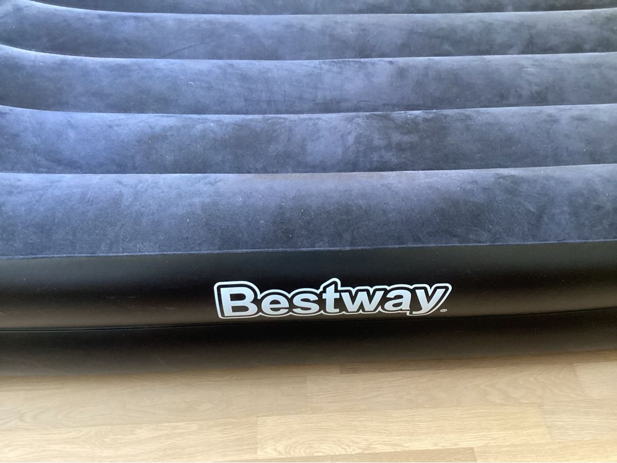 Bestway Matelas: Bestway Luftmatratze – D'occasion à Unterlunkhofen par Beko80 1
