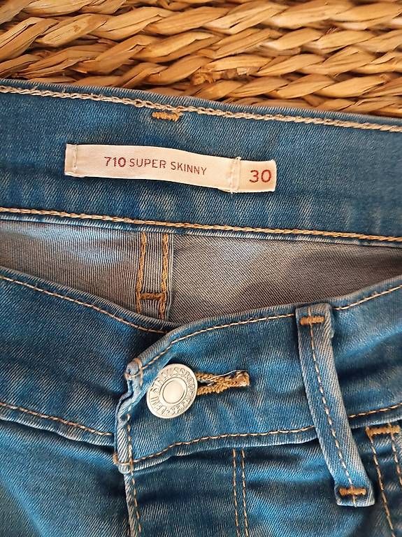 Levi's Jeans: Blaue Jeans von Levi's W30 L30 – Gebraucht aus Zürich von Melianea 1