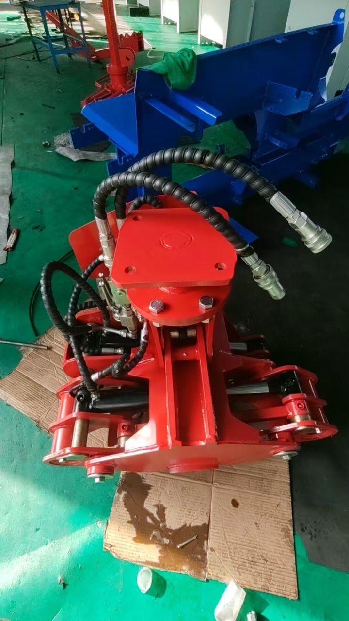 Gru: Fällgreifer zu Forstkran – Nuovo (secondo la descrizione) da Schachen LU venduto da Same_Power_95