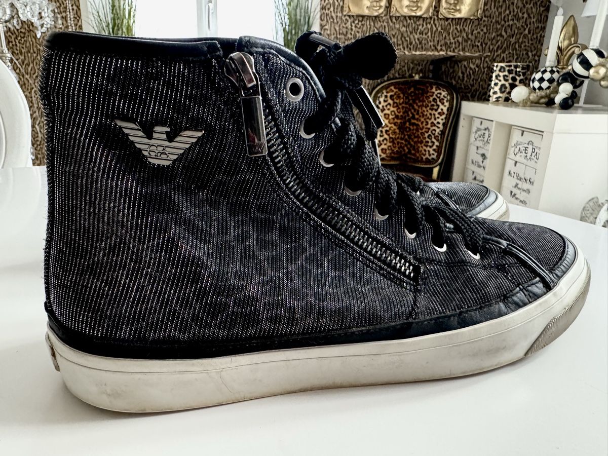 Armani Scarpe da donna: Armani sneaker leostyle – Usato da Niederurnen venduto da Chanel40