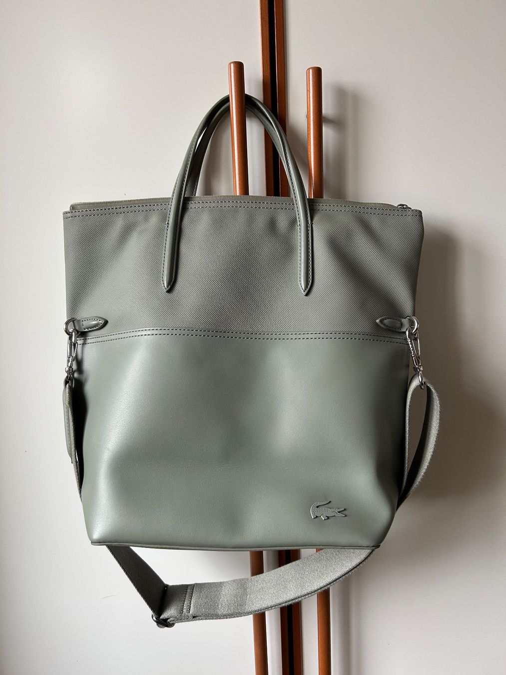 Lacoste Borse: Sac Lacoste – Usato da Thielle venduto da dan_ym2t