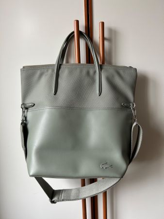Sac Lacoste