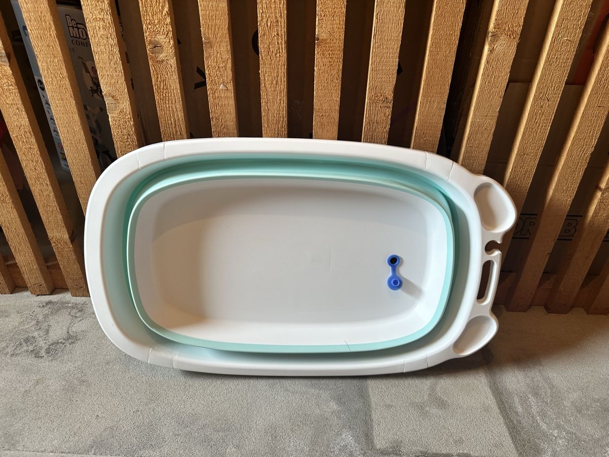 Badewannen: Baby Badewanne, faltbar, Top Zustand, wie neu! – Gebraucht aus Schwerzenbach von kar_gtx9 2