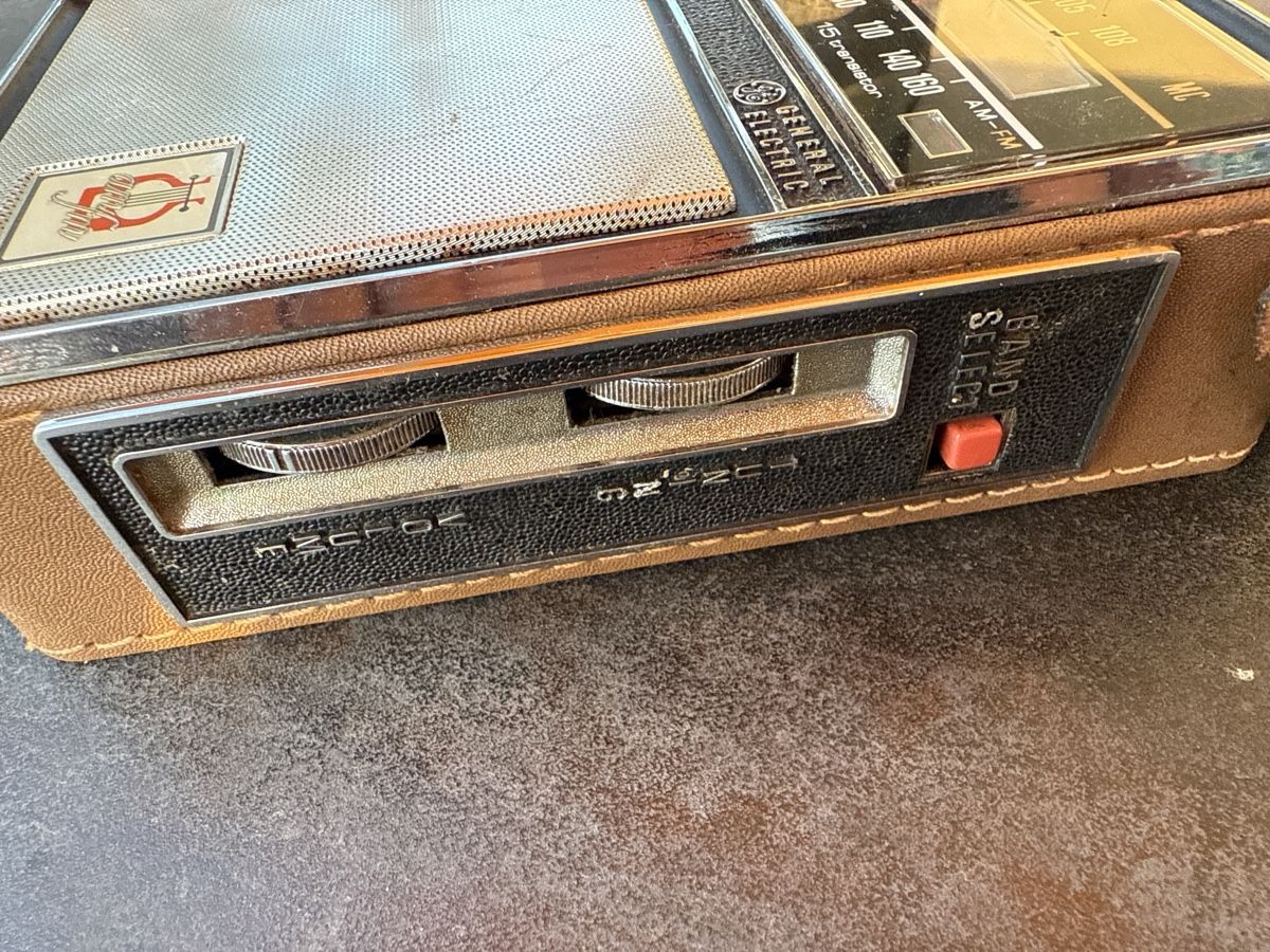 Radio: Vintage Radio – Usato da Horriwil venduto da Carrera68 6