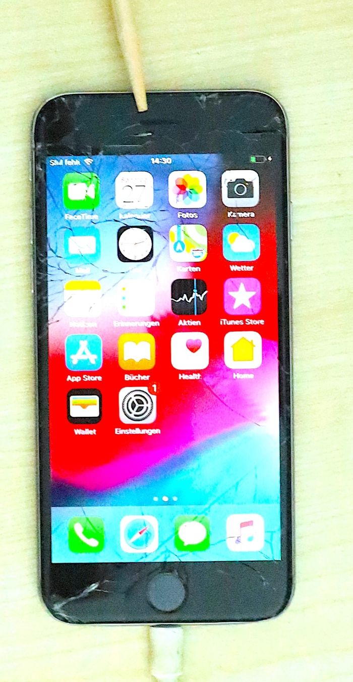 Apple Portables: iPhone 6  64 GB – D'occasion à Ipsach par Merlux 1