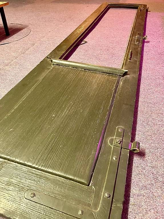 Porte: Eingangstür aus Holz – Usato da Zürich venduto da A-H8