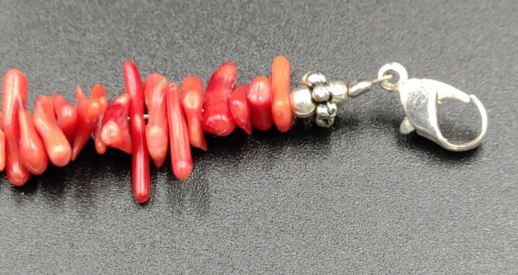 Armbänder & -reifen: Korallen Armband – Gebraucht aus Rorschacherberg von snOOpydOg11 5