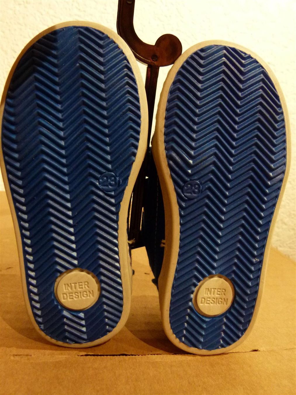 Scarpe da uomo: Kinderschuhe Hausschuhe Gr.23 – Nuovo (secondo la descrizione) da Uerkheim venduto da Justi.y 6