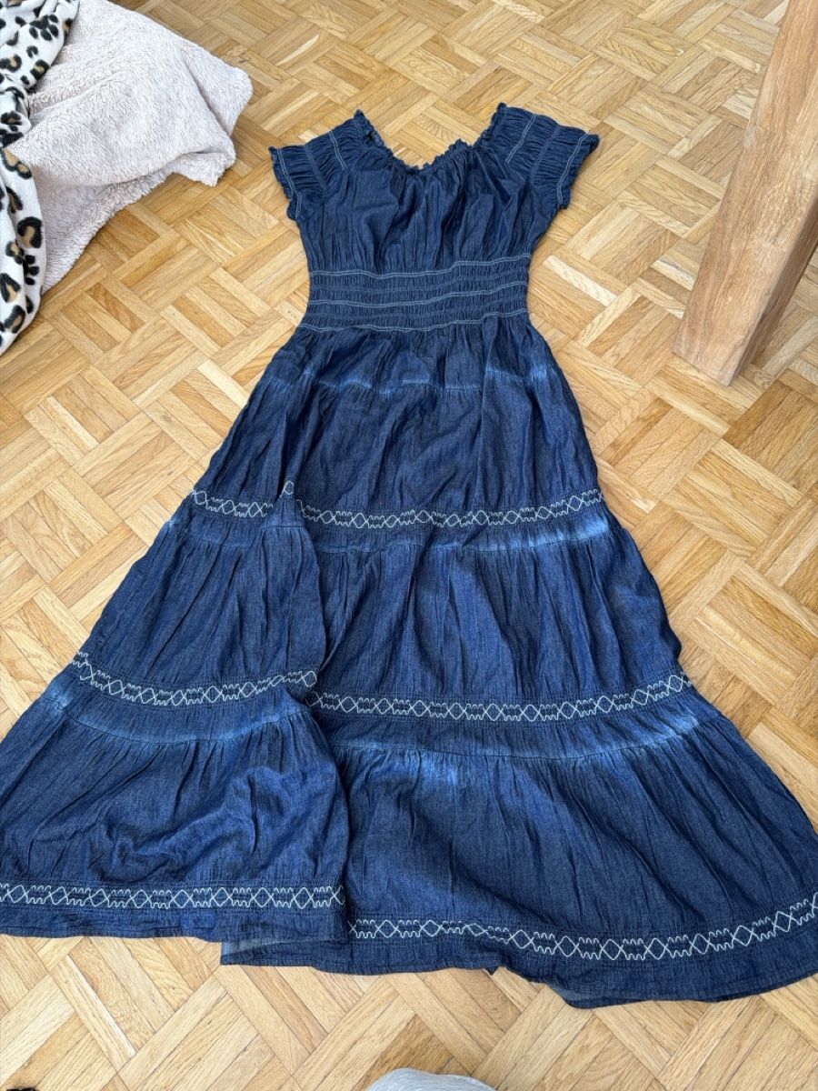 Vestiti: Robe bleu Chicorée  – Usato da Le Locle venduto da Mayd_h