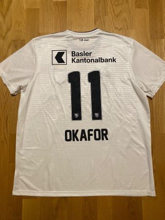 ORIGINAL FC BASEL # 11 OKAFOR TRIKOT 2018/19 FCB ADIDAS XXL