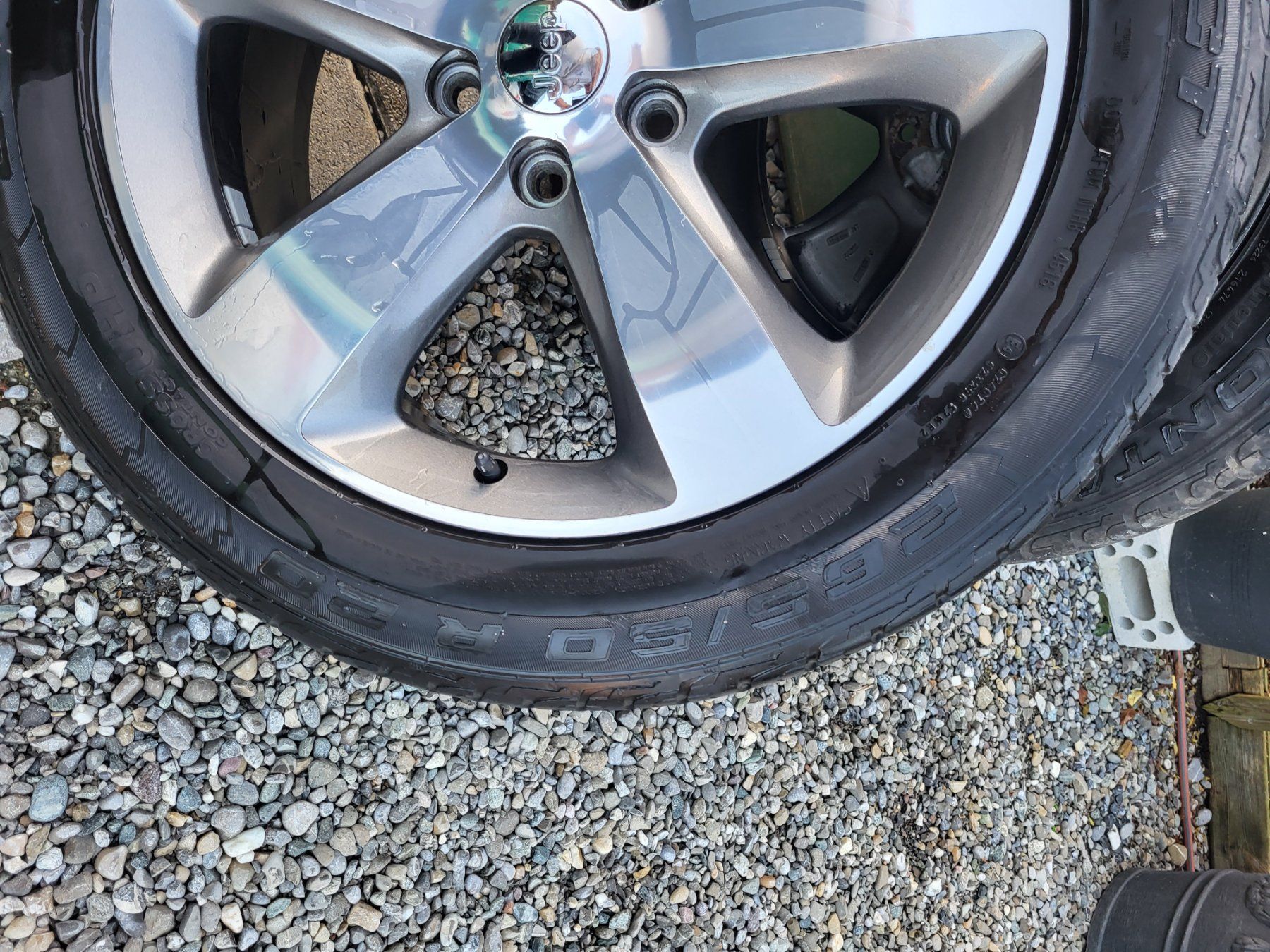Pneumatici & Ruote complete: Jeep Sommer Räder – Usato da Engwilen venduto da noliwo1 6