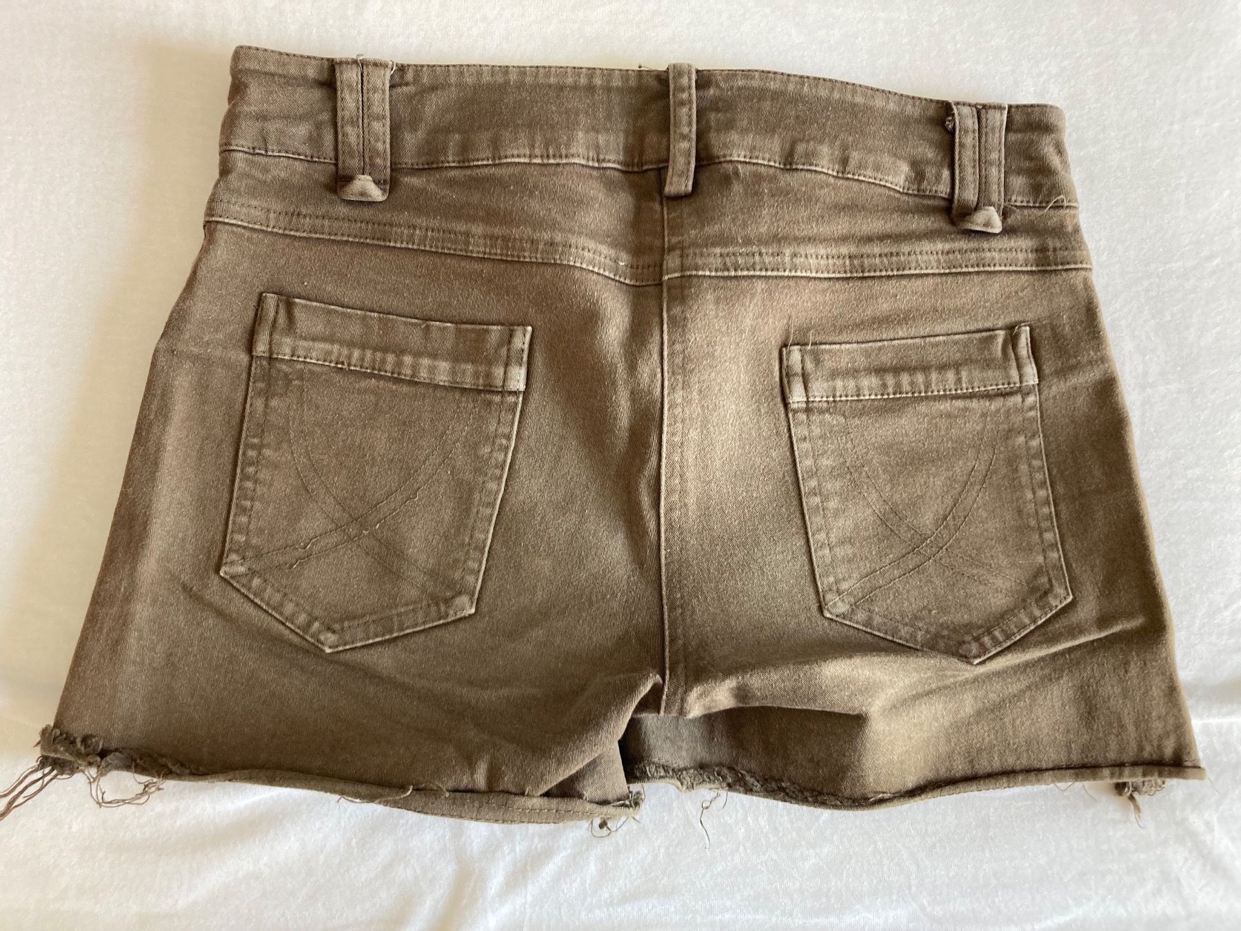 Pantaloni: Coole Damen-Short braun, Grösse XS – Usato da Meggen venduto da tulipe21 1