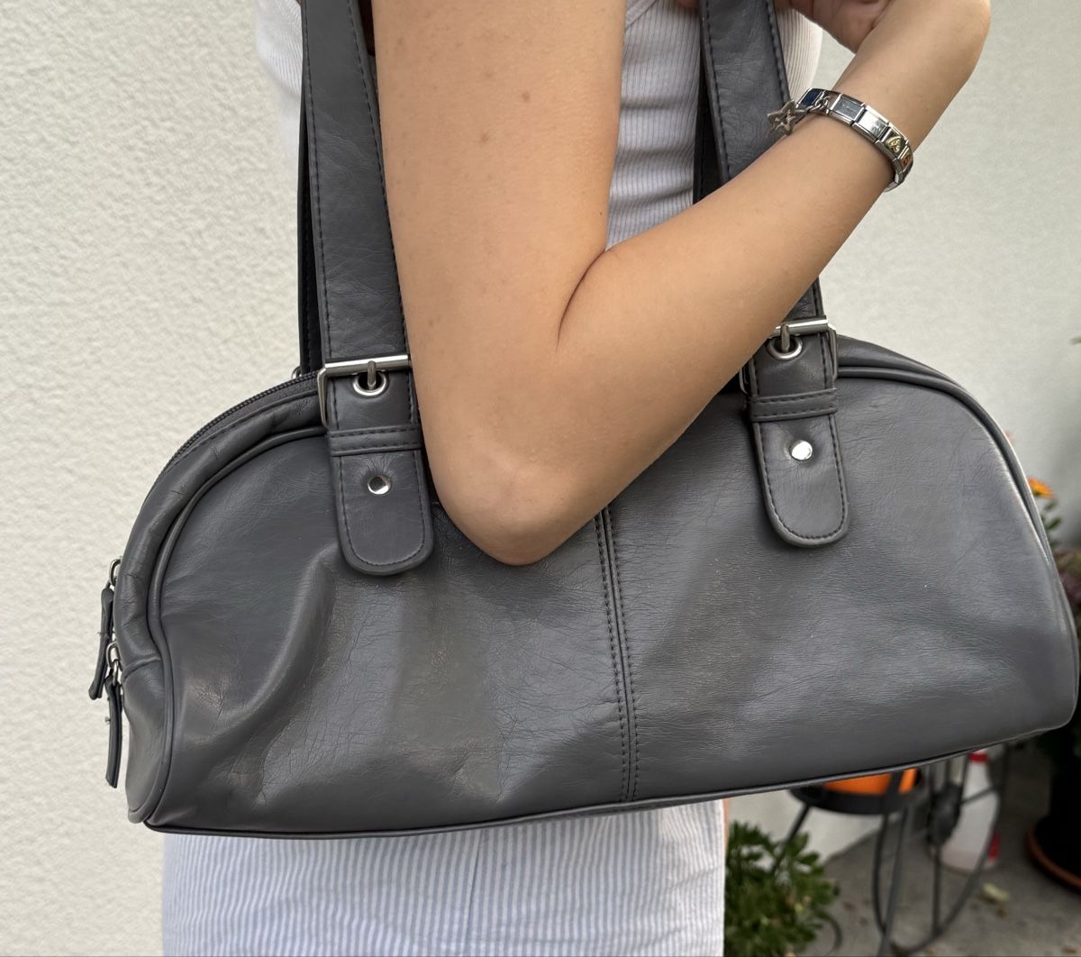 Borse da donna: Trendy Handtasche/Schultertasche – Usato da Balsthal venduto da Narulya 2