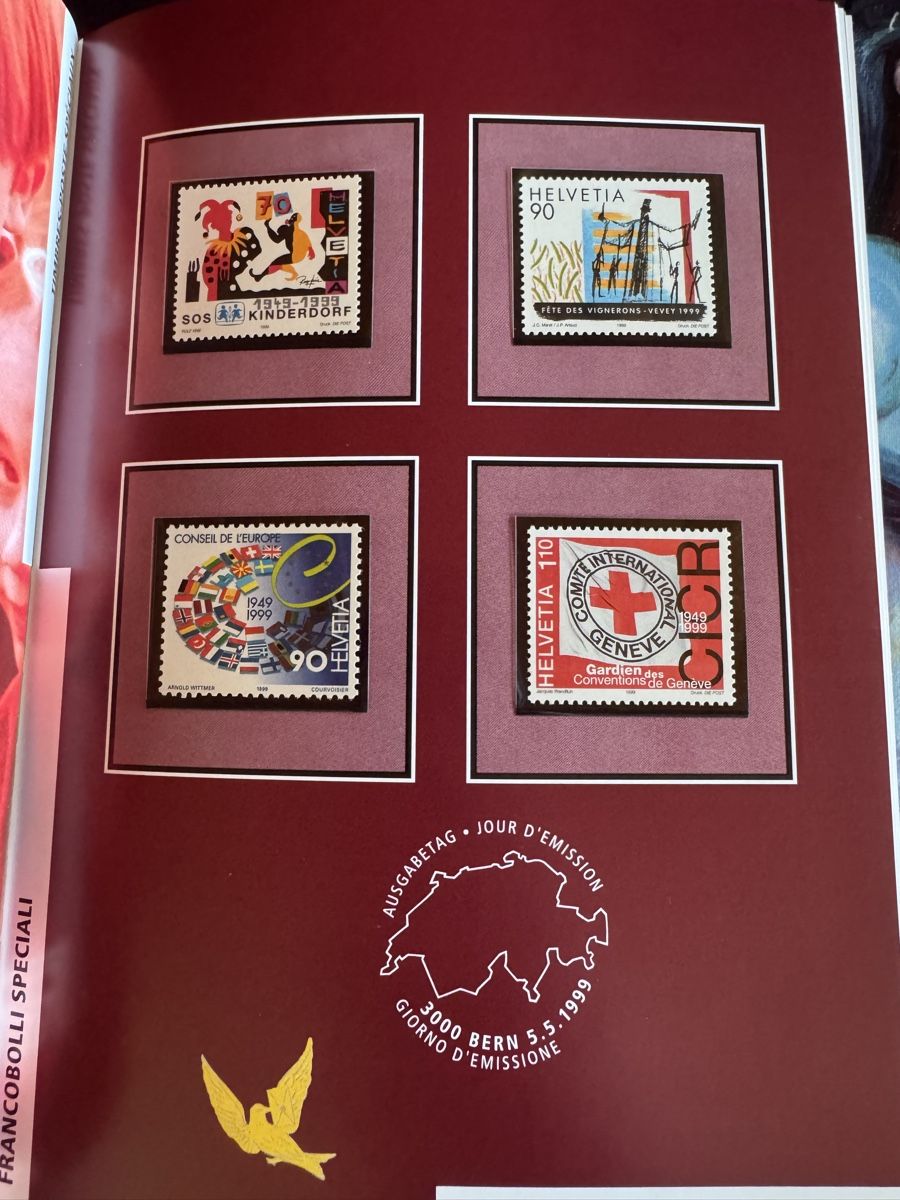 Tutti i francobolli: Schweizer Briefmarken Jahresbuch 1999 – Usato da Leutwil venduto da Jaxon_withXx 7