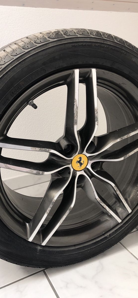 Ferrari Felgen: Originale Ferrari FF Felge  – Defekt aus Emmenbrücke von ram_66mb 4