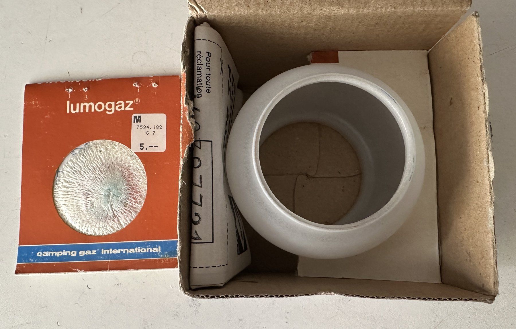 Campingaz Lampade: Camping Gas-Lampe – Usato da Hergiswil NW venduto da hpb_9bvx 3