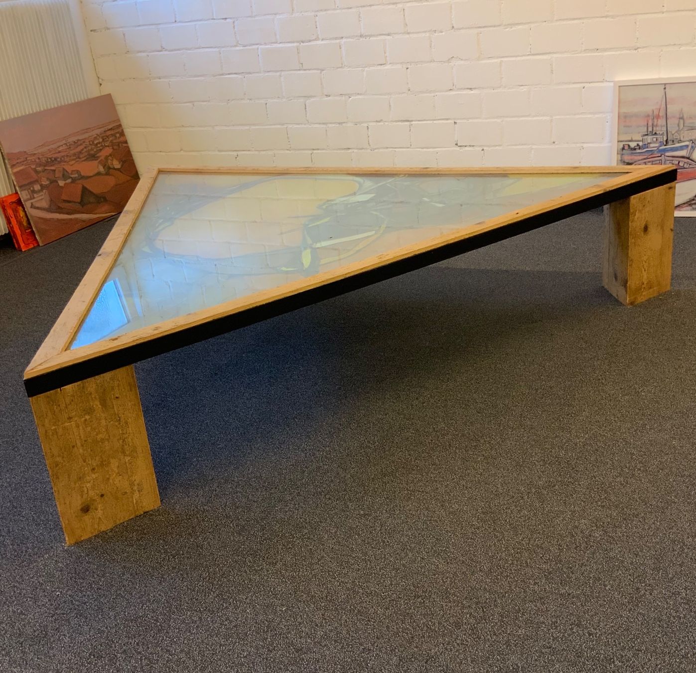 Tavoli: Designertisch mit Unikat – Usato da Tuggen venduto da This12 1