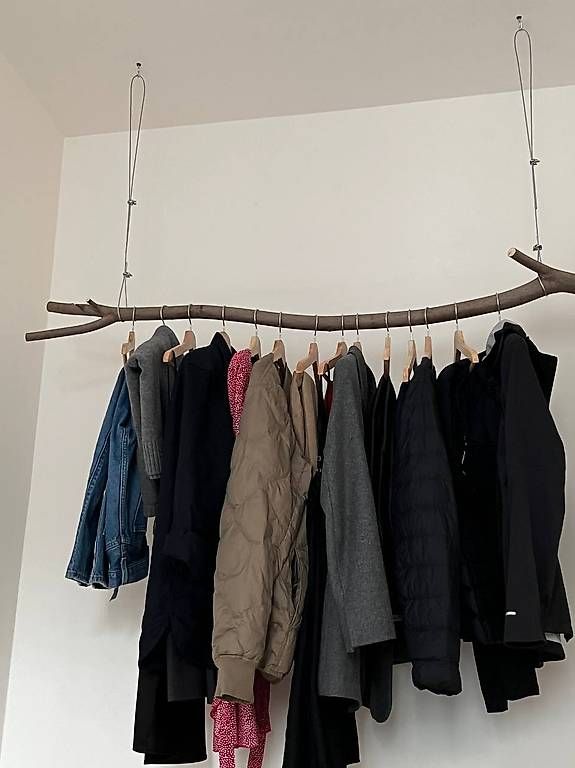 Tutte le decorazioni: Handcrafted natural branch rack – Usato da Zürich venduto da gen_mw79