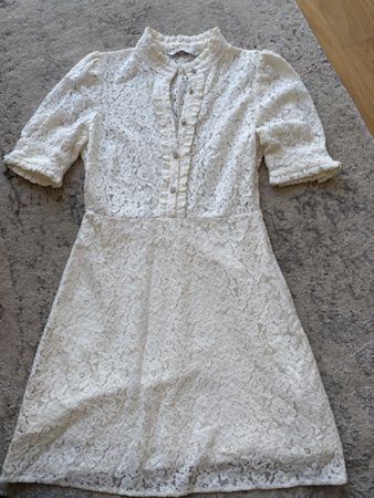 Zara Kleid, Spitzenkleid, Grösse XS, creme weiss, neuw.