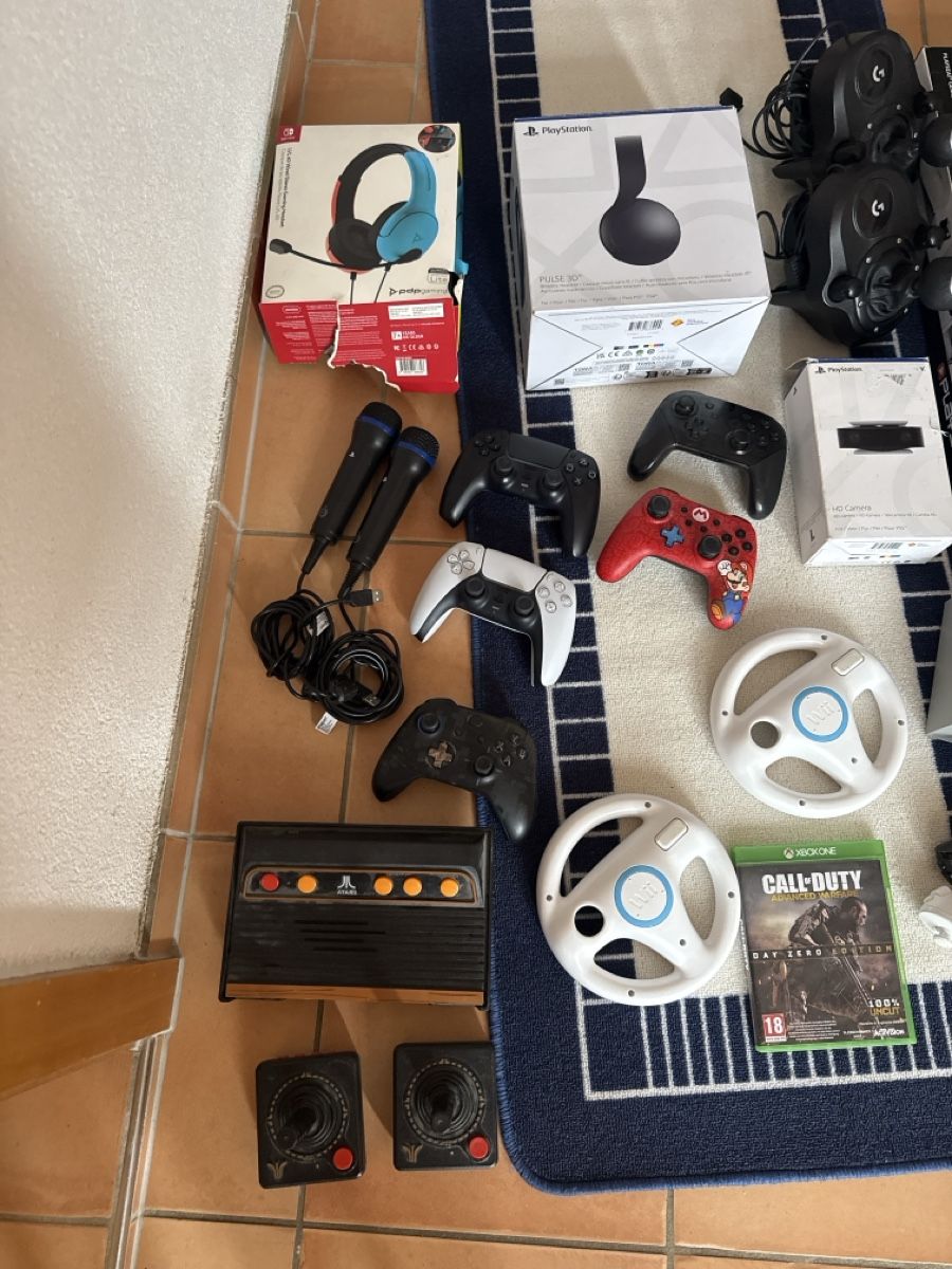 Sony Consoles: Gaming Zubehör Konsole Controller Lenkrad Headset div – D'occasion à Volken par Tanjawolf 3