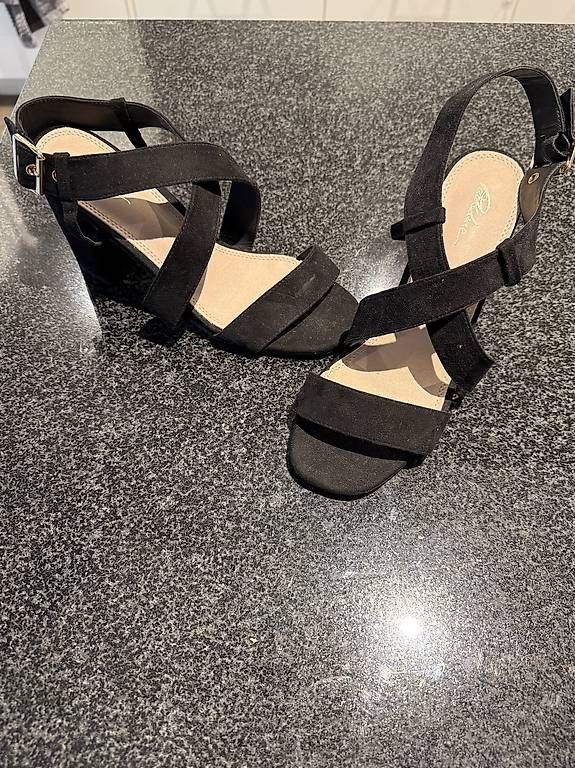 Scarpe da donna: Asos - Sandaletten - UK-Grösse 7 – Usato da Rothrist venduto da G.F.1997 1