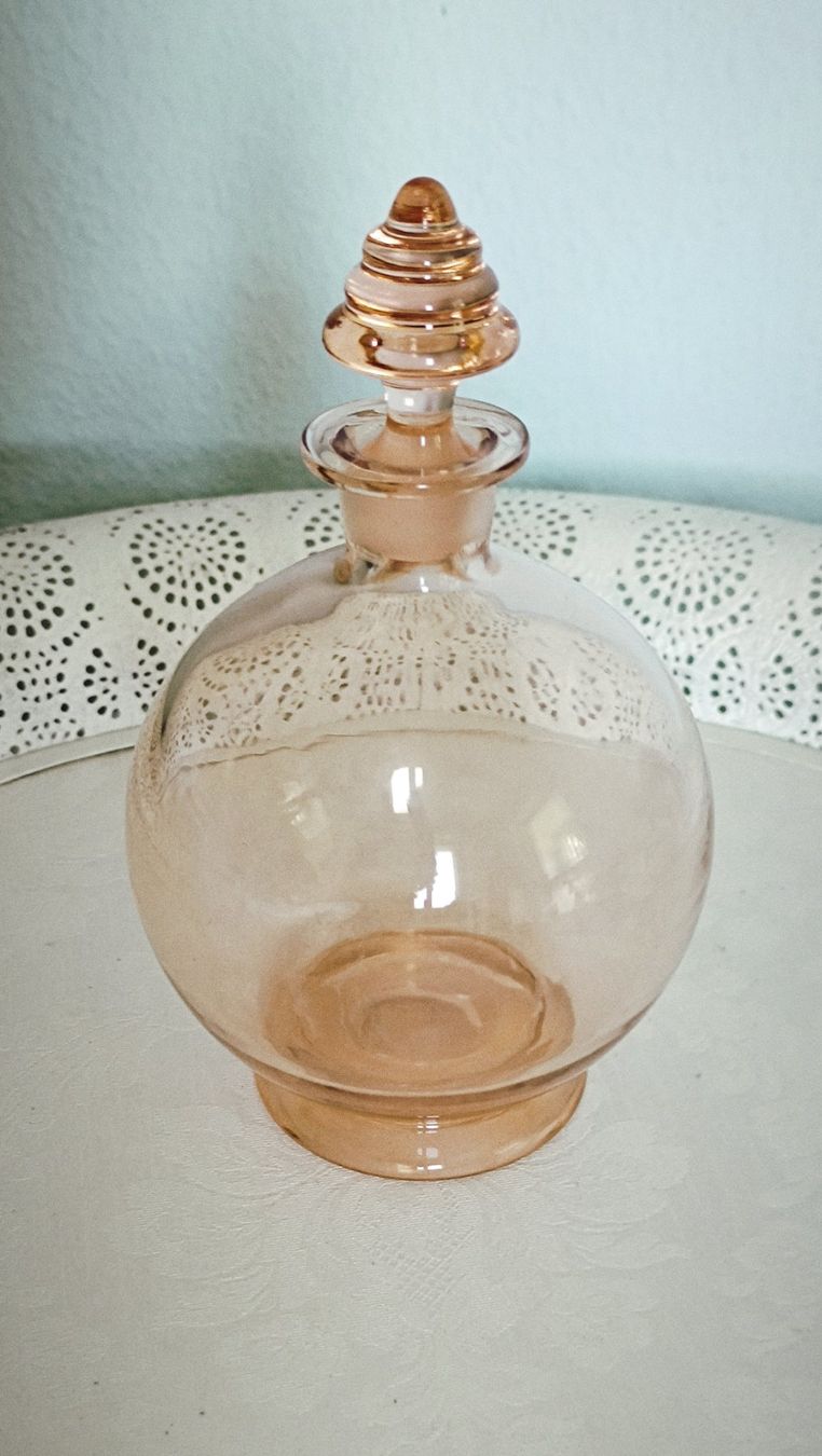 Bottiglie: Vintage Glas Flasche rosa – Usato da Zürich venduto da Jul69