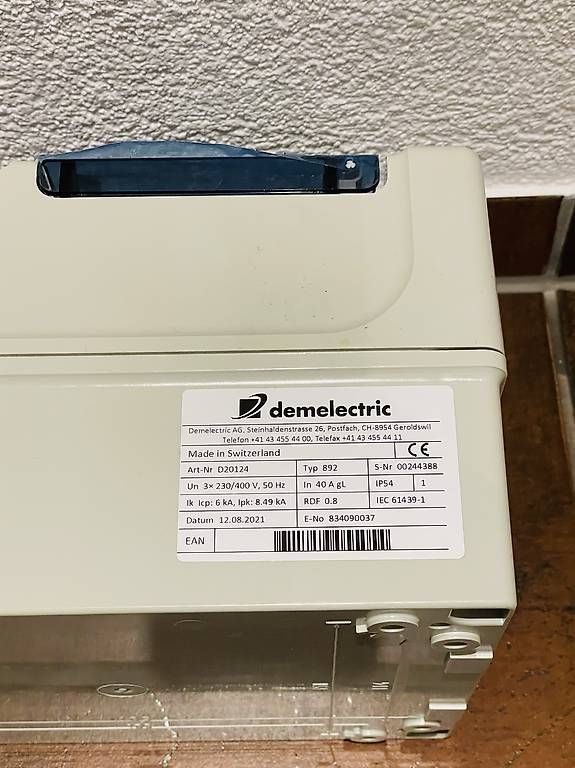 Elektrotechnik: Demelectric Stromverteiler DEM DB20124 Typ 892 – Gebraucht aus Selzach von King_Kong2403 2