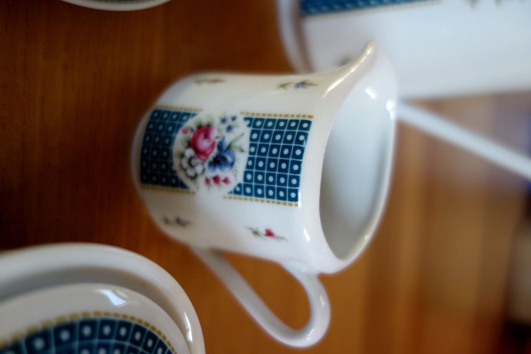 Set di piatti: Service 60/70ger Deko vintage Kaffee – Usato da Wittwil venduto da Schnaeppli64 5