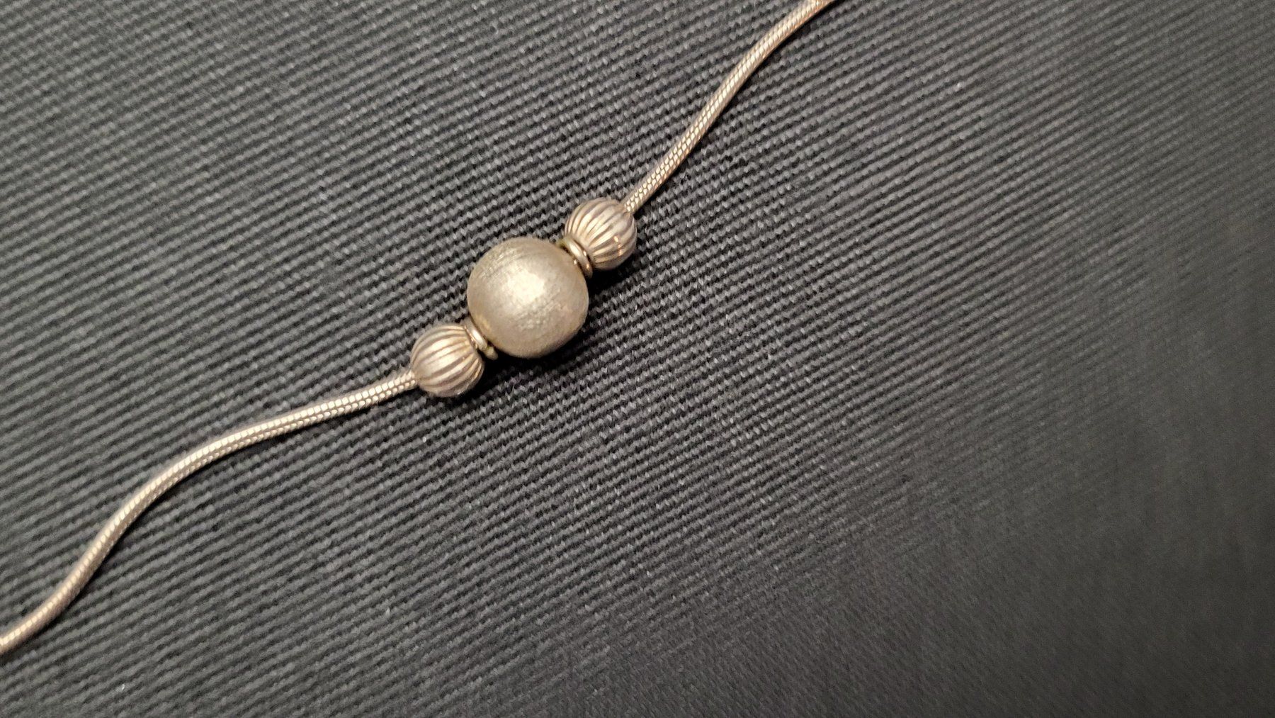 Catenine: Silber-Collier mit Kügeli – Usato da Basel venduto da spinne02 2