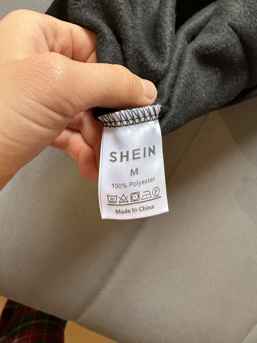 Shein Maglioni & Felpe: Felpa con cappuccio SHEIN taglia M – Nuovo (secondo la descrizione) da Monteggio venduto da alyssak327 2