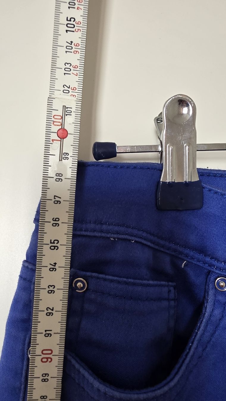 Hosen: Blaue Hose Grösse 38 – Gebraucht aus Roggwil TG von Seinija 7