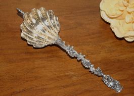antiker Zuckerstreulöffel, punziert Silber 800