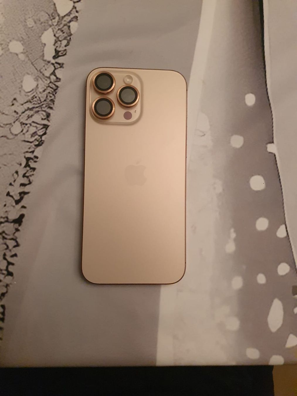 Apple Portables: iPhone 16 Pro Max, Desert Titanium, 256GB e Originale – Neuf (Voir description) à Faido par mic_vd6d 4
