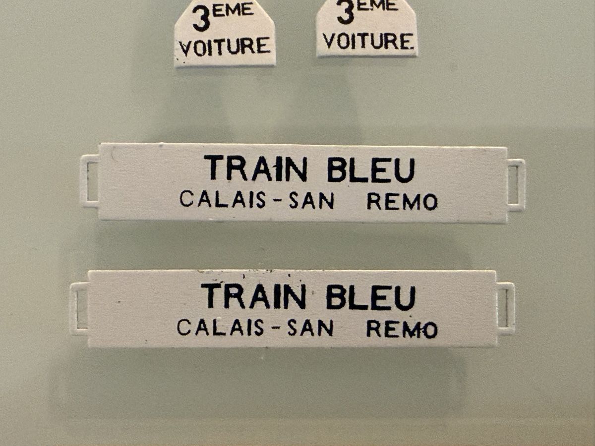 Modelleisenbahnen: Zuglaufschilder TRAIN BLEU Spur 0 – Gebraucht aus Amden von vipernatter 1