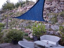 Sonnensegel mit Solar-Beleuchtung