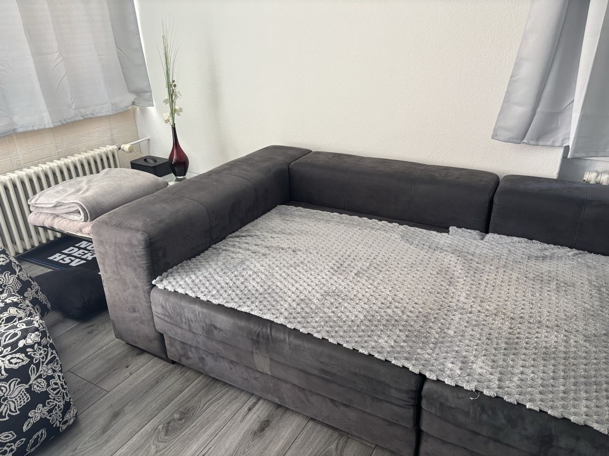 Sofas: Ecksofa dunkelgrau gute Grösse funktional – Gebraucht aus Menziken von jul.kl 4