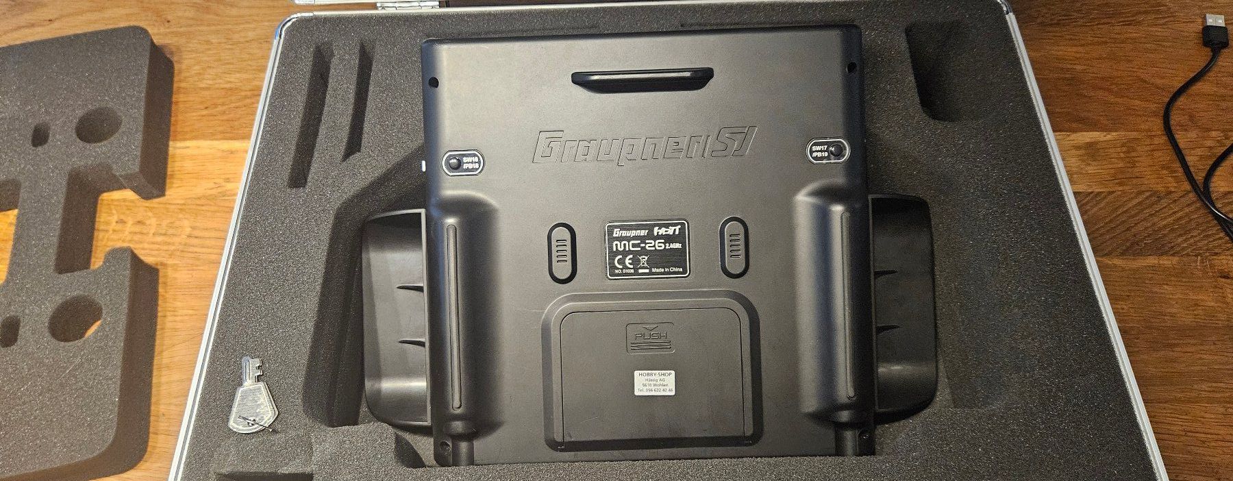 Graupner Telecomando: Graupner MC26 HoTT Pultsender  mit Koffer – Usato da Hinwil venduto da Kangra 6