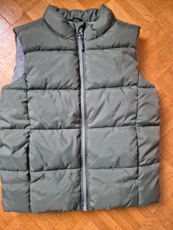 Steppgilet olivgrün, 5 -6 Jahre, Gr. 116)