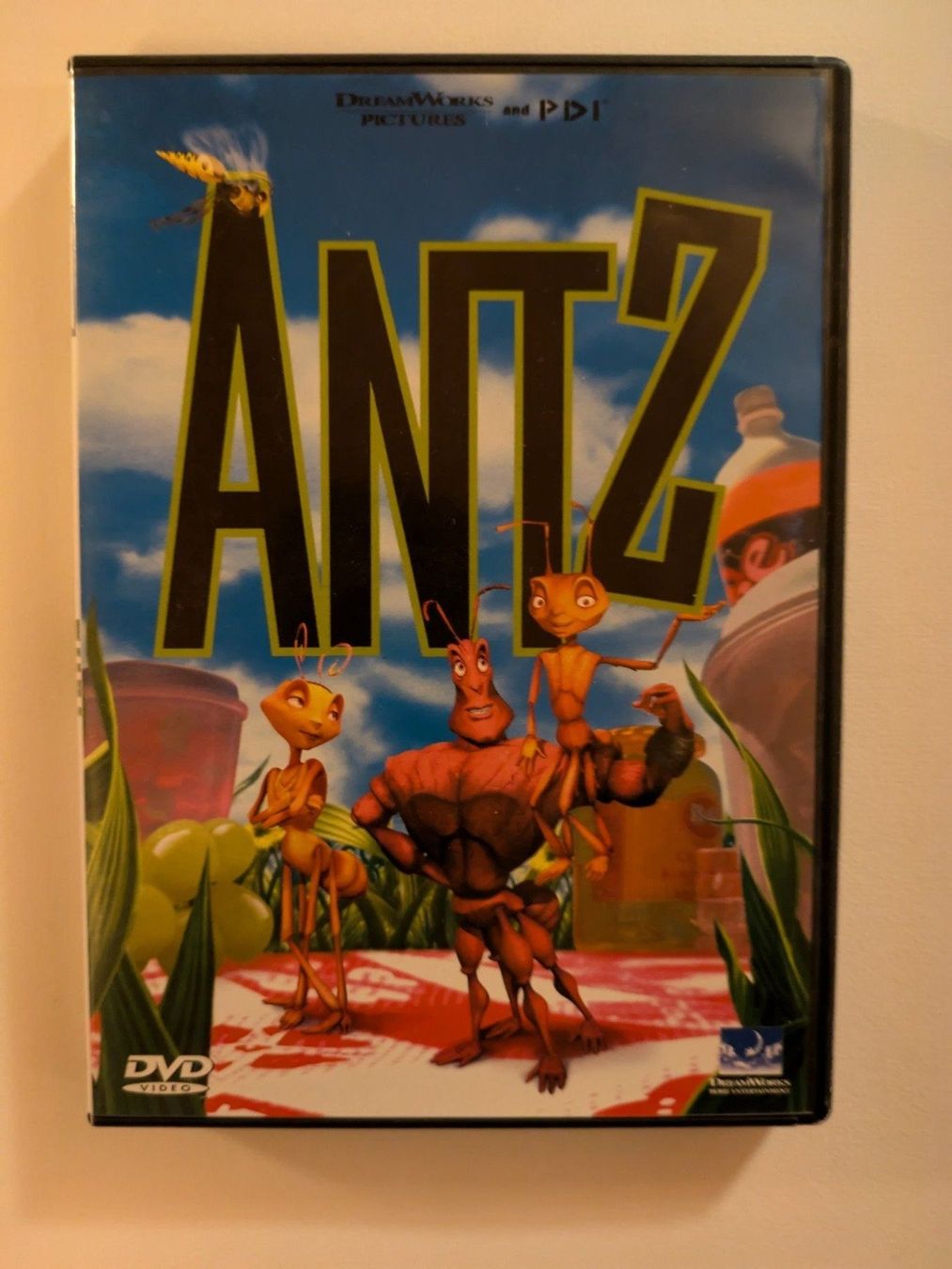 Tutti i DVDs: DVD-Animationsfilm: "Antz" (Dreamworks) – Usato da Männedorf venduto da Pacer19