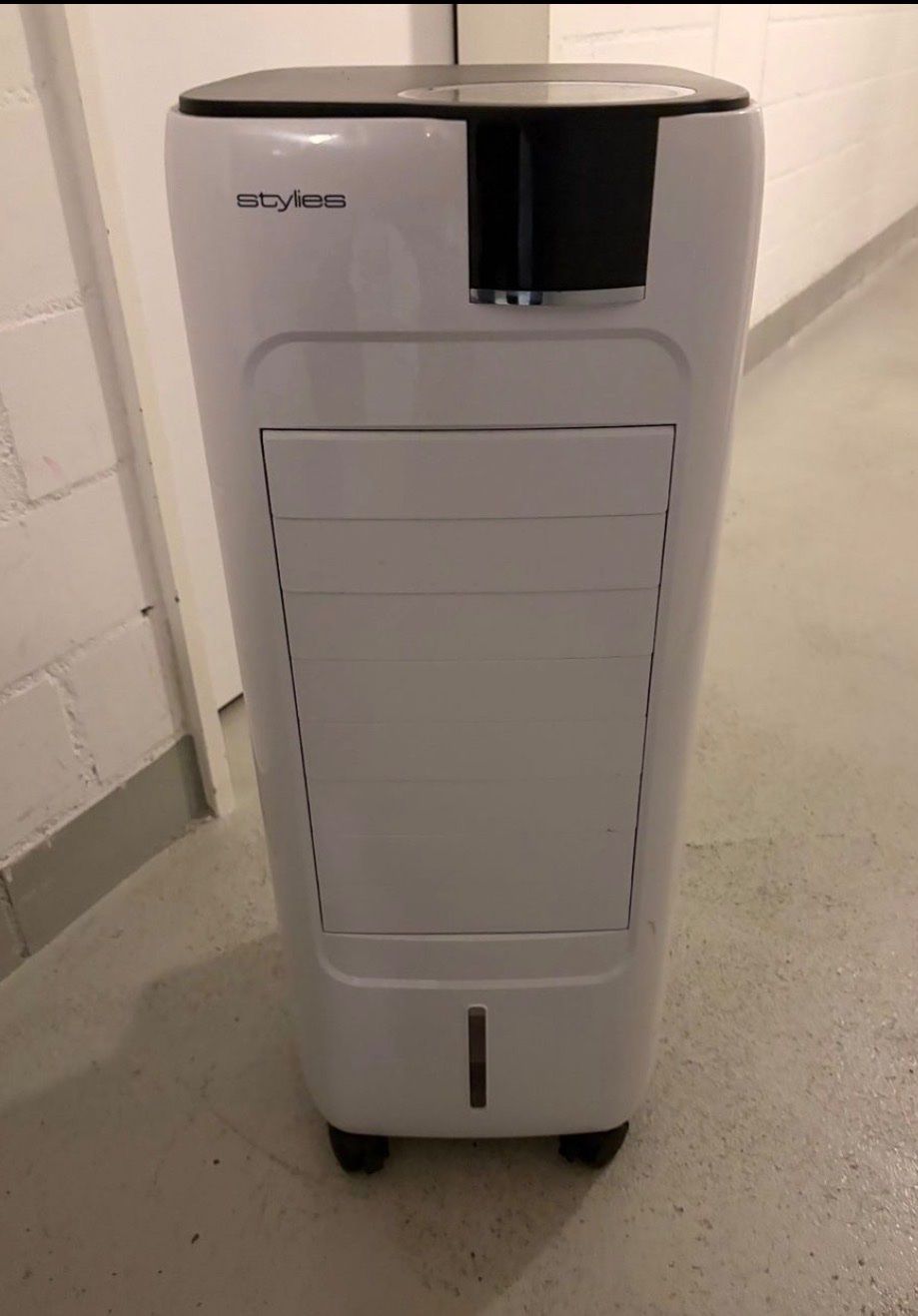 Ventilateurs: Stand Ventilator mit Kühlfunktion – D'occasion à Zürich par Gianni 1