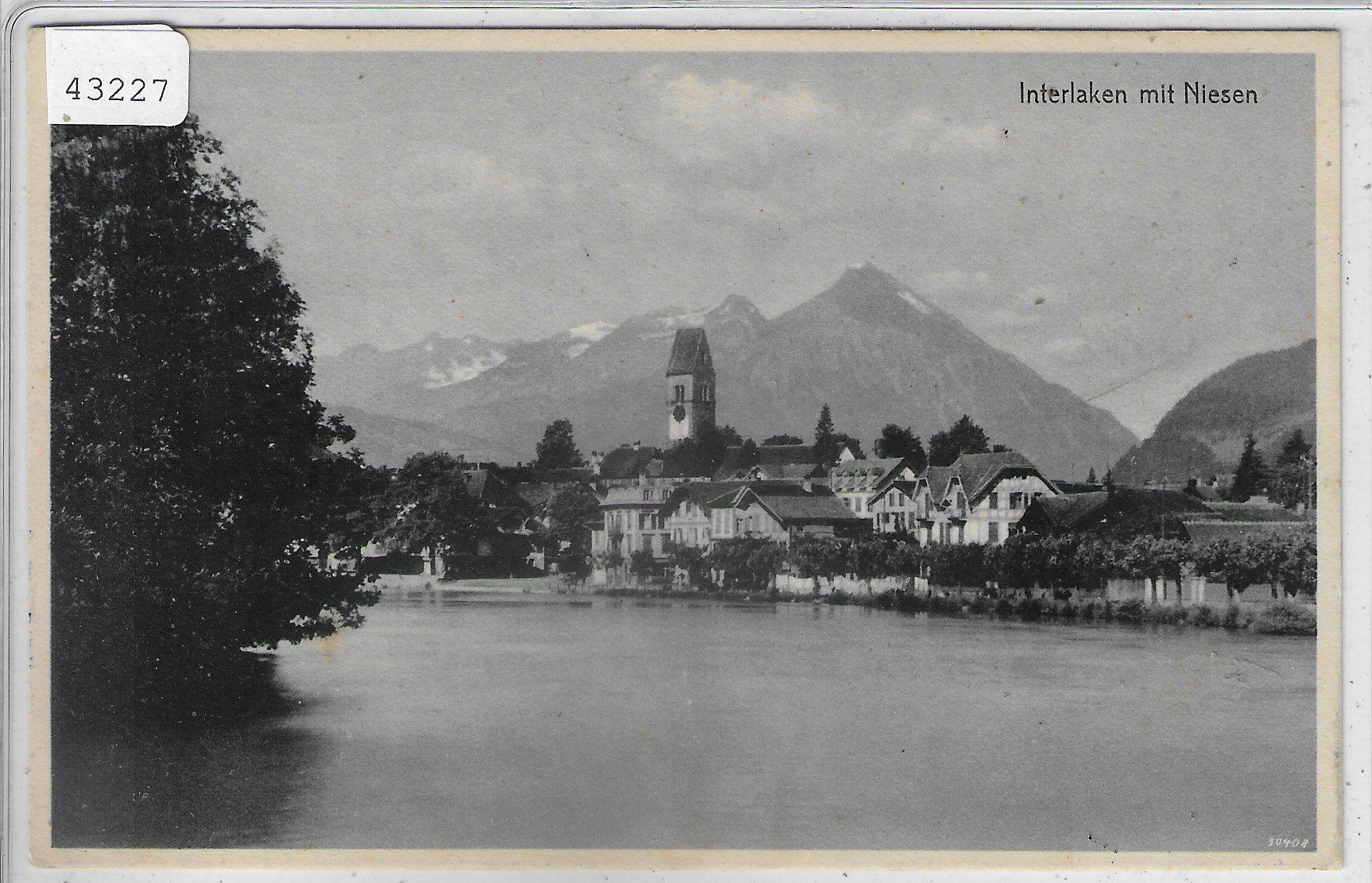 Cartoline postali: Interlaken Unterseen mit Niesen – Usato da Ettingen venduto da Kartenplanet