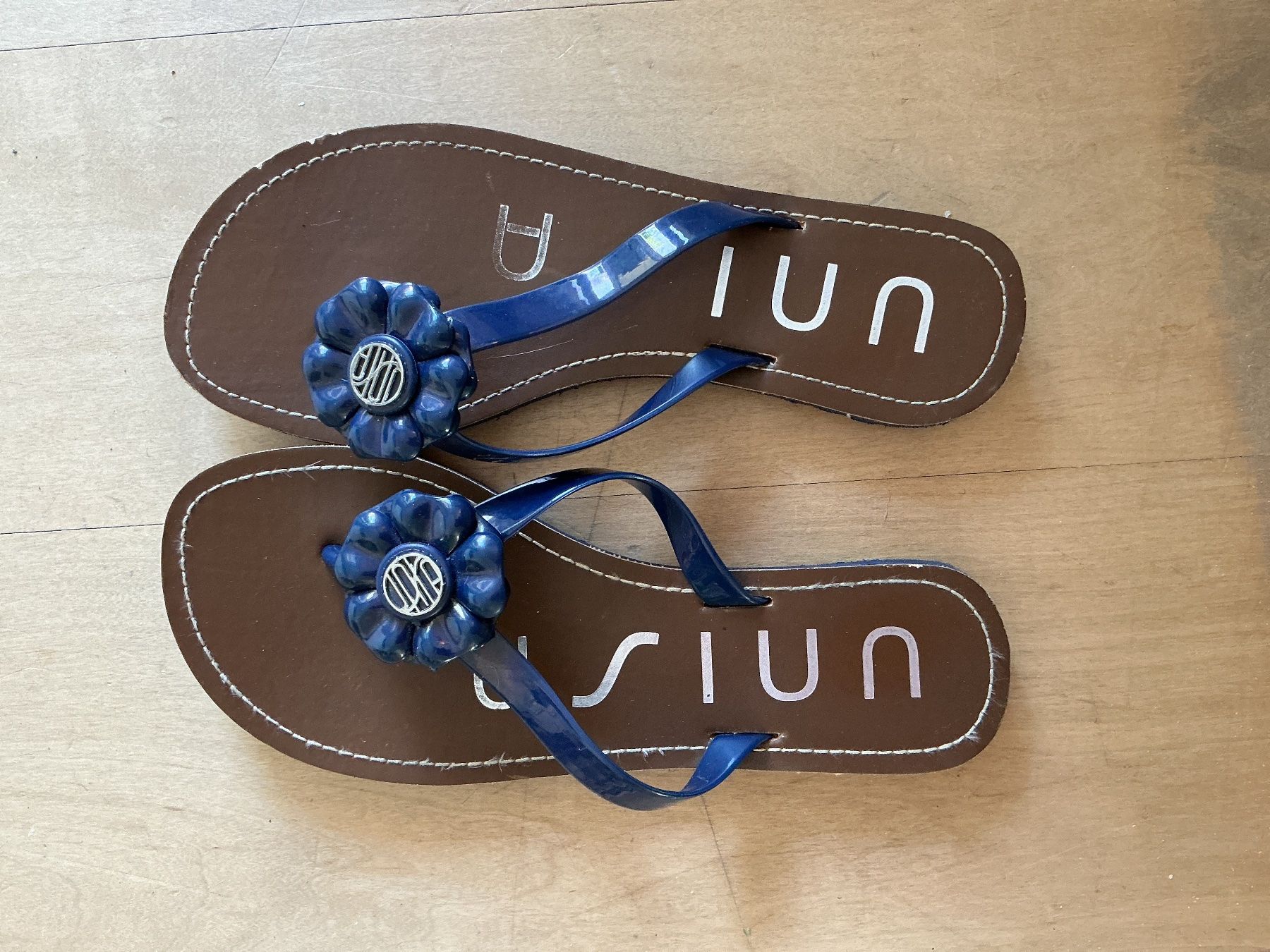 Unisa Scarpe da donna: Zehentrenner von UNISA Gr.37/38 – Usato da Triesen venduto da boston7
