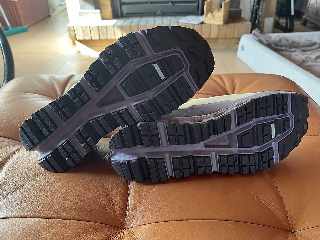Chaussures femmes: On Cloudhero Waterproof  – Neuf avec emballage d'origine à Epalinges par nanou75 2