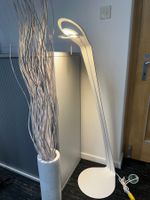 %neue, moderne designer Stehlampe 130cm