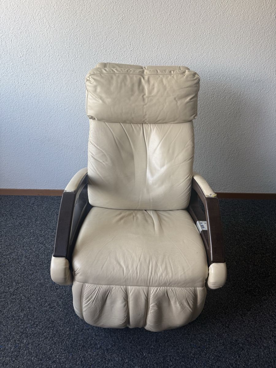 Appareils de massage: Massagestuhl – D'occasion à Bern par Kikiel