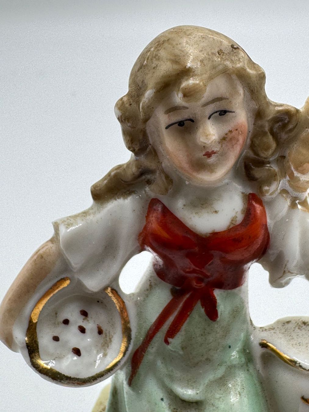 Statuette: Porzellan Mädchen – Usato da Sachseln venduto da BONATI01 1
