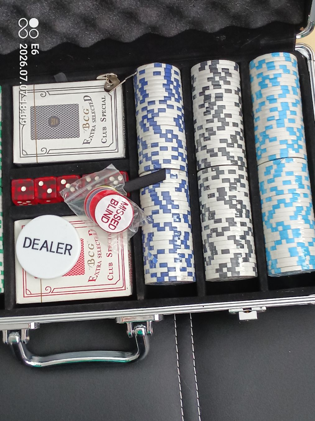 Giochi: Aluminiumkoffer mit Roulette-Jetons – Nuovo e nell'imballaggio originale da Zürich venduto da Mitzi6 3