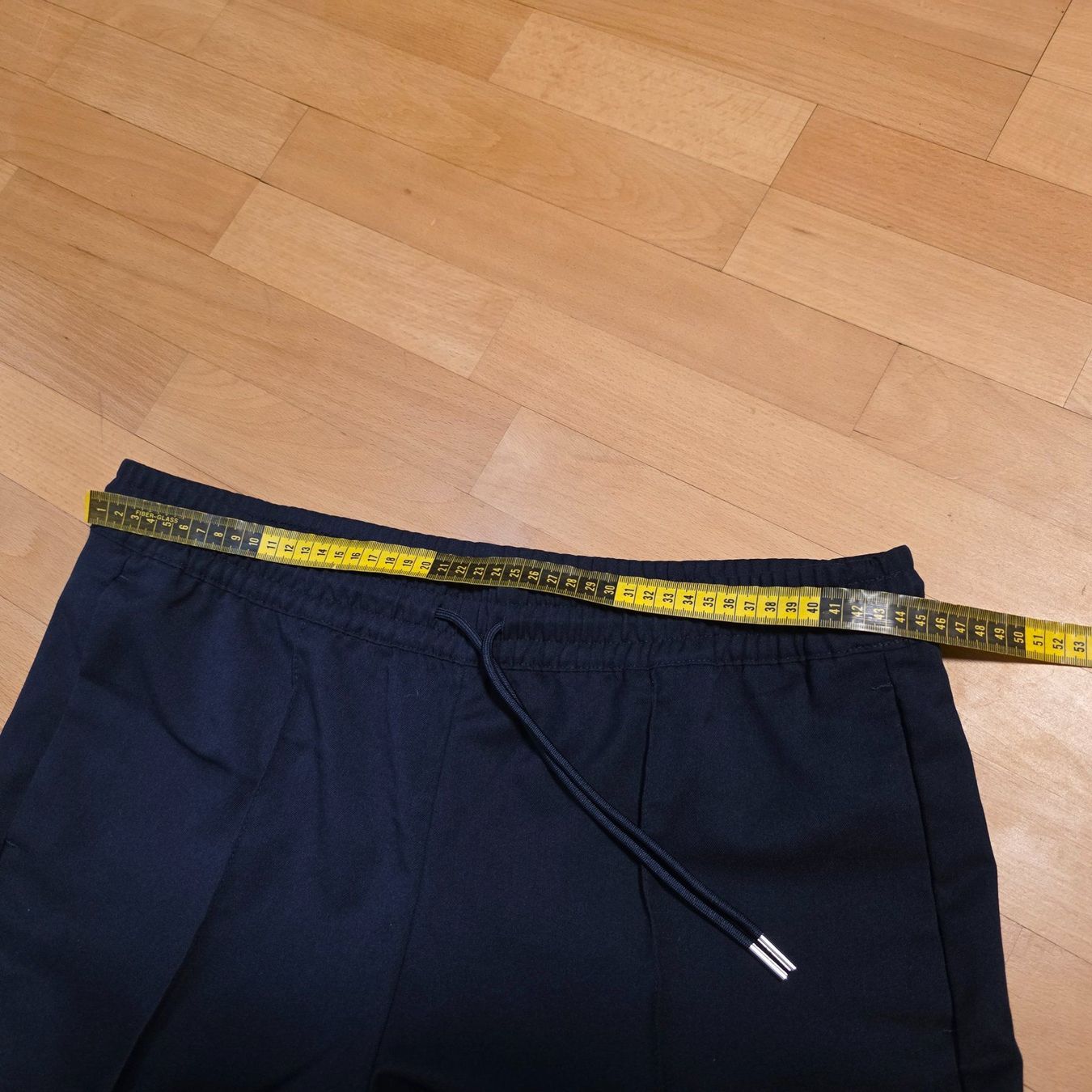 H&M Pantaloni: Dunkelblaue Hose mit Bindeband L/XL elegant – Usato da Wald ZH venduto da CapLux 4